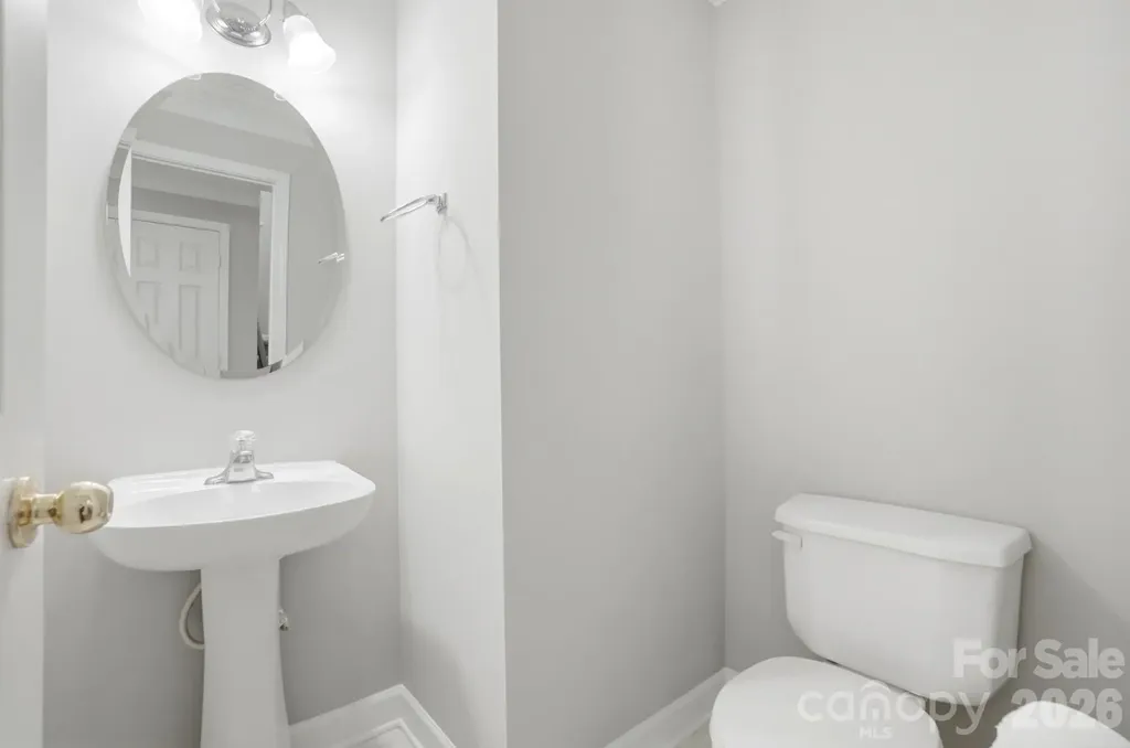1135 Stonehenge Lane Charlotte NC 28216