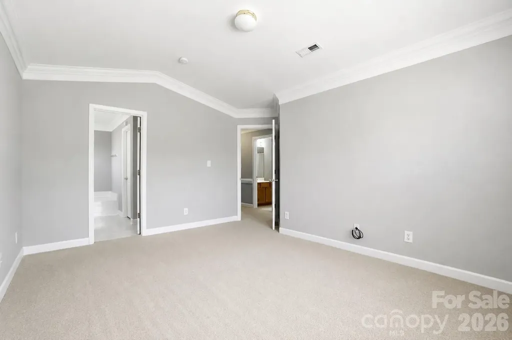 1135 Stonehenge Lane Charlotte NC 28216