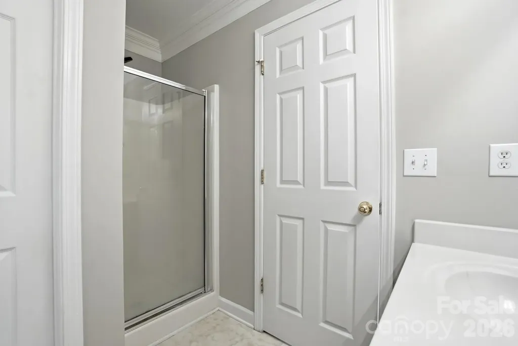 1135 Stonehenge Lane Charlotte NC 28216