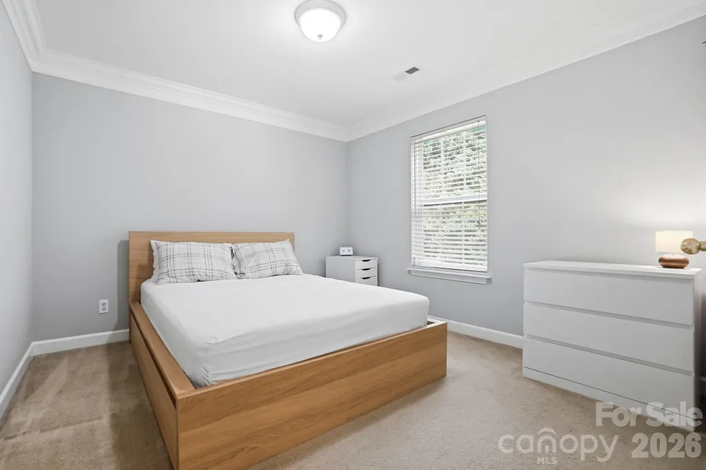 1135 Stonehenge Lane Charlotte NC 28216