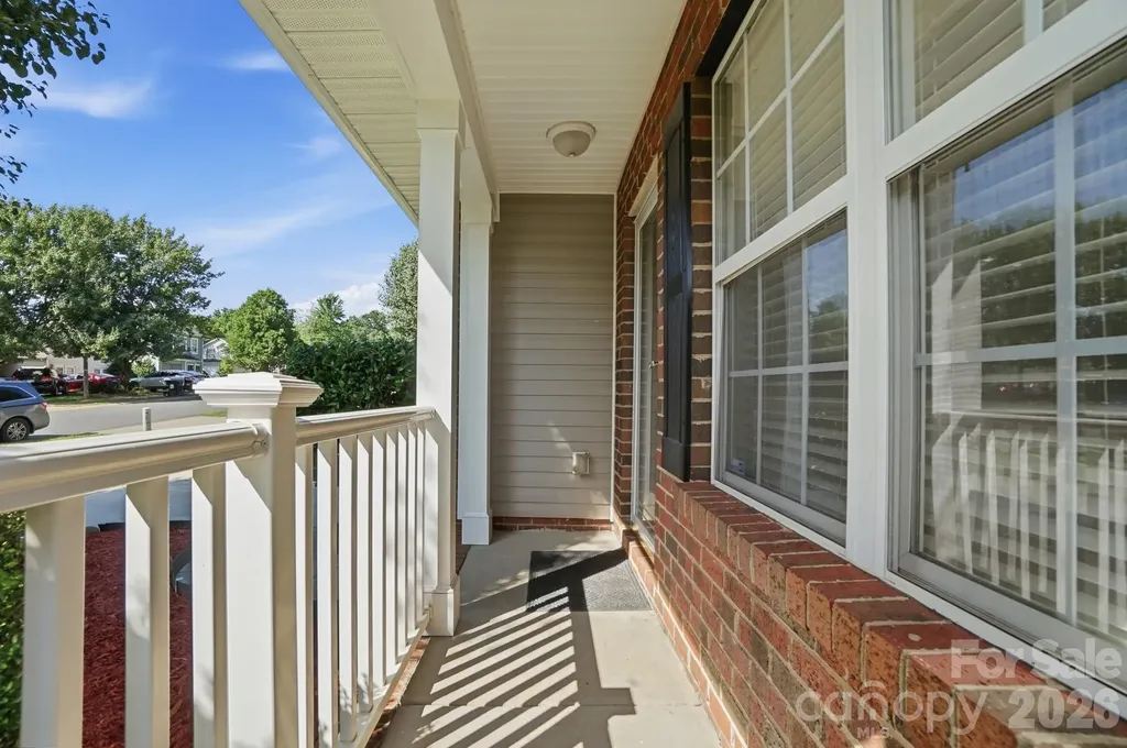 1135 Stonehenge Lane Charlotte NC 28216