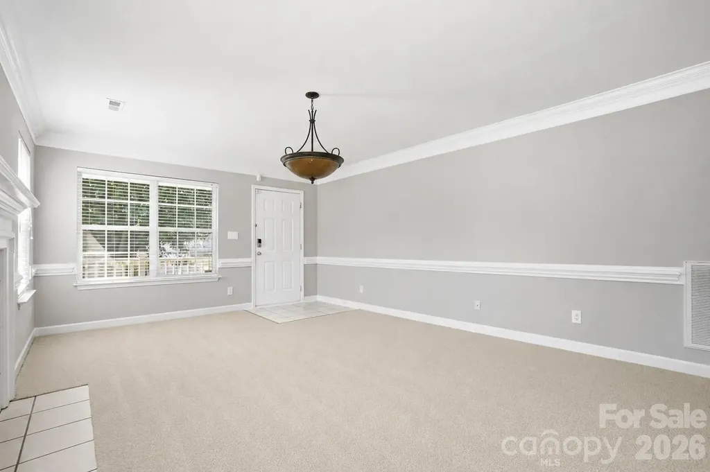 1135 Stonehenge Lane Charlotte NC 28216