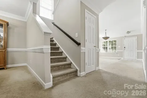 1135 Stonehenge Lane Charlotte NC 28216