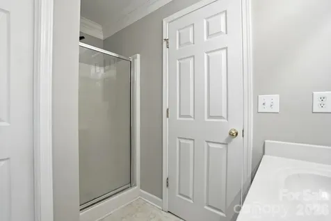 1135 Stonehenge Lane Charlotte NC 28216