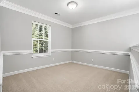 1135 Stonehenge Lane Charlotte NC 28216