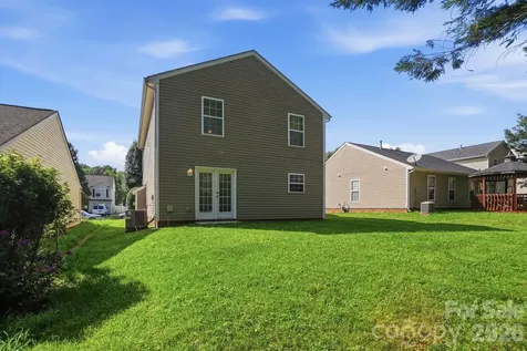 1135 Stonehenge Lane Charlotte NC 28216