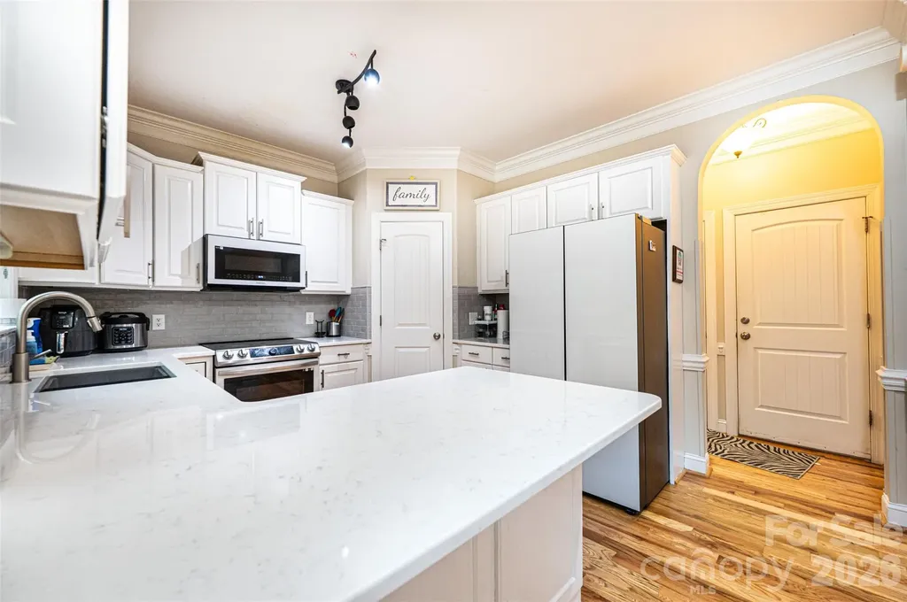 1718 30th Avenue Place NE Hickory NC 28601