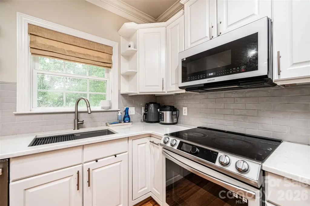 1718 30th Avenue Place NE Hickory NC 28601