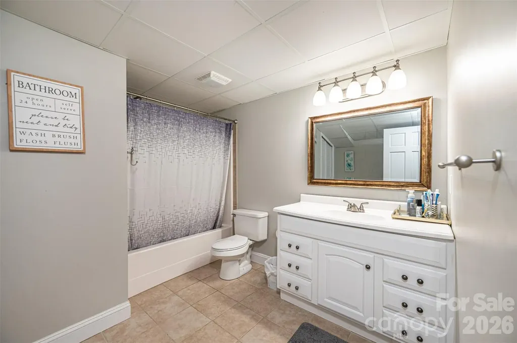 1718 30th Avenue Place NE Hickory NC 28601