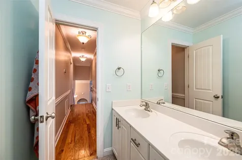 1718 30th Avenue Place NE Hickory NC 28601