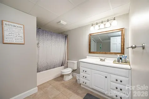 1718 30th Avenue Place NE Hickory NC 28601