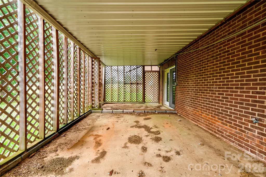 3016 Longwood Drive Shelby NC 28152