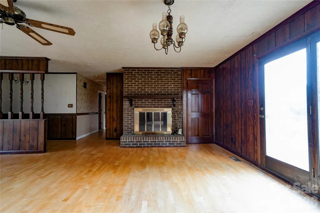 3016 Longwood Drive Shelby NC 28152