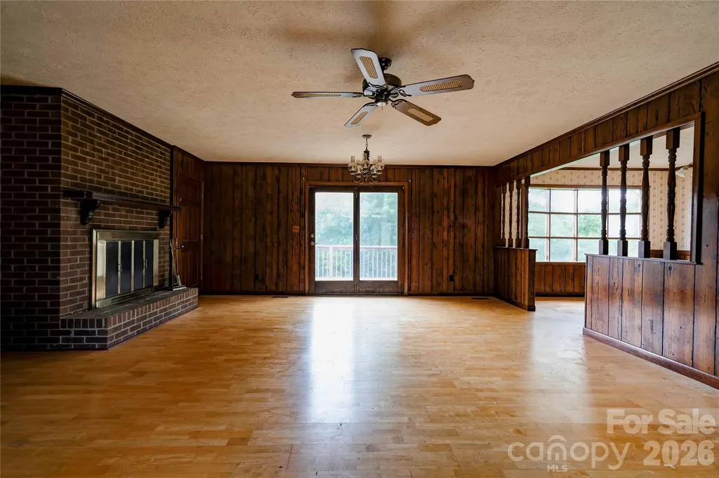 3016 Longwood Drive Shelby NC 28152