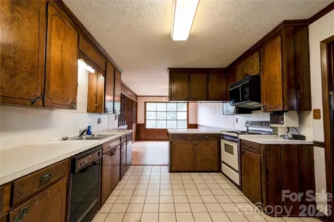3016 Longwood Drive Shelby NC 28152