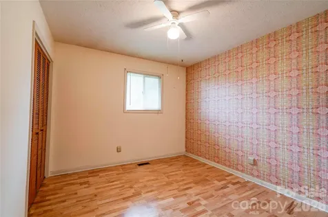 3016 Longwood Drive Shelby NC 28152