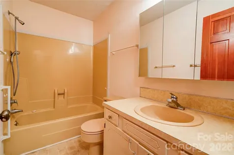 3016 Longwood Drive Shelby NC 28152