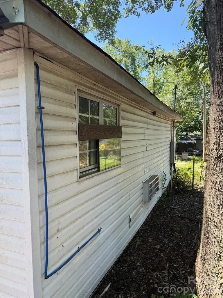 107 Drake Street Gastonia NC 28052