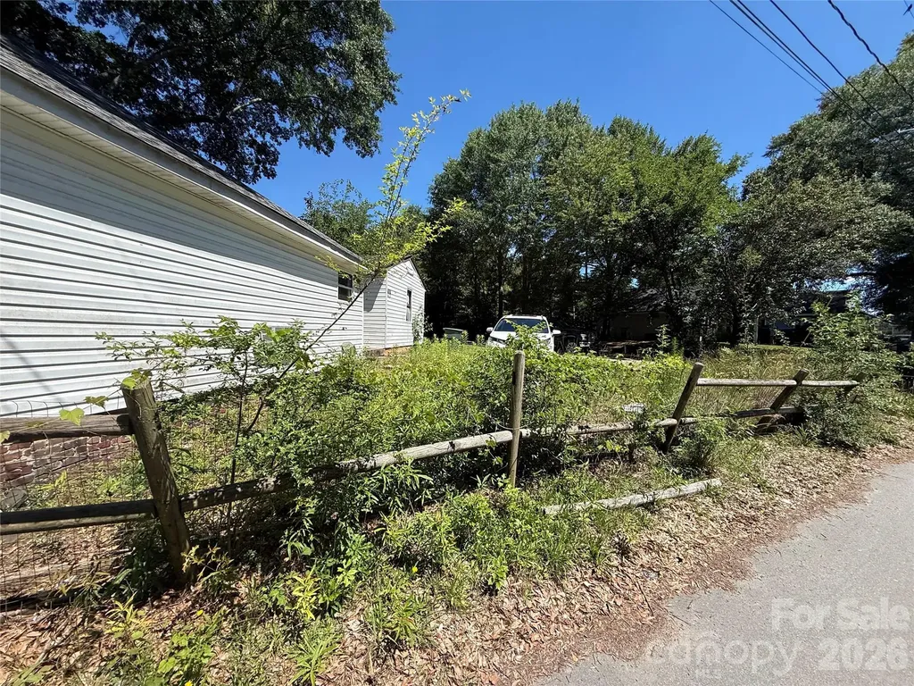 107 Drake Street Gastonia NC 28052