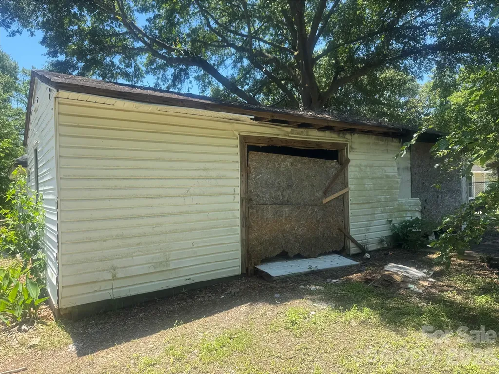 107 Drake Street Gastonia NC 28052
