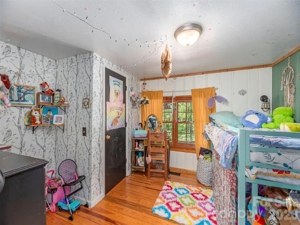 337 Hamer Avenue Waynesville NC 28786