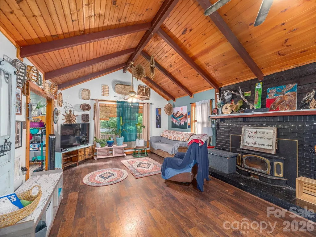 337 Hamer Avenue Waynesville NC 28786