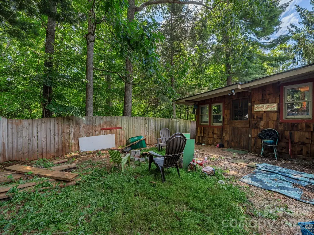 337 Hamer Avenue Waynesville NC 28786