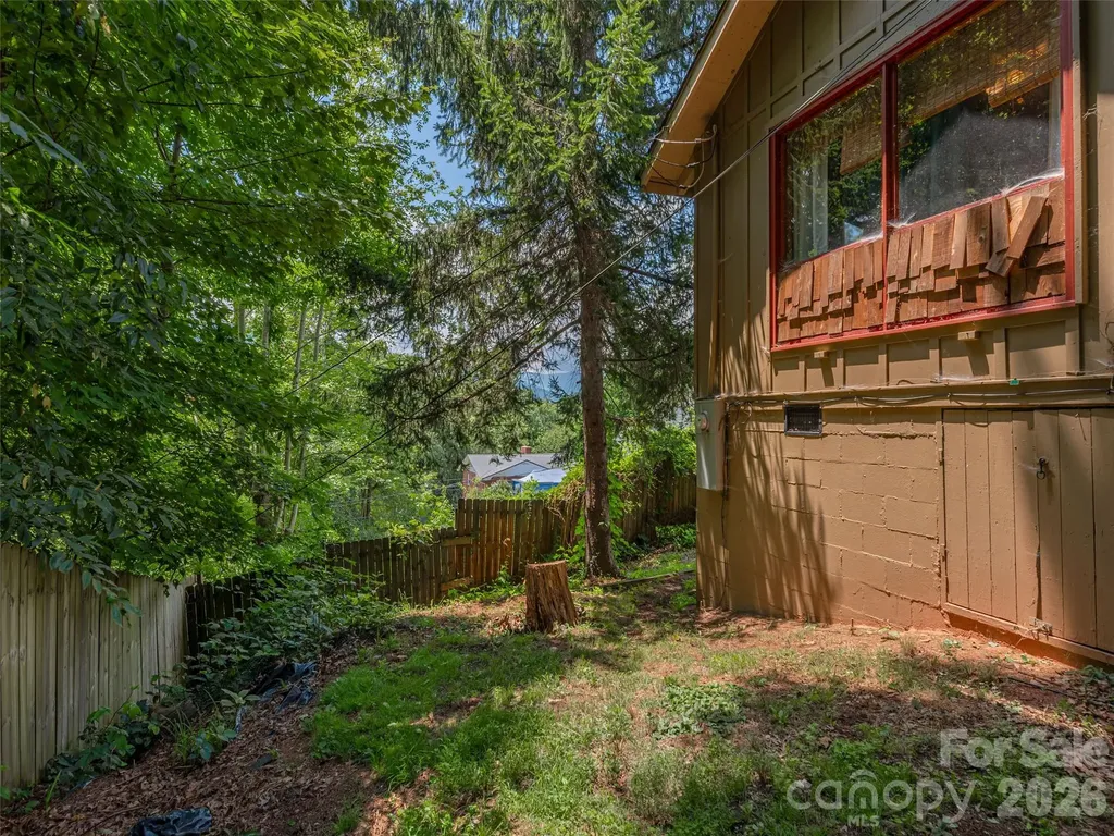 337 Hamer Avenue Waynesville NC 28786