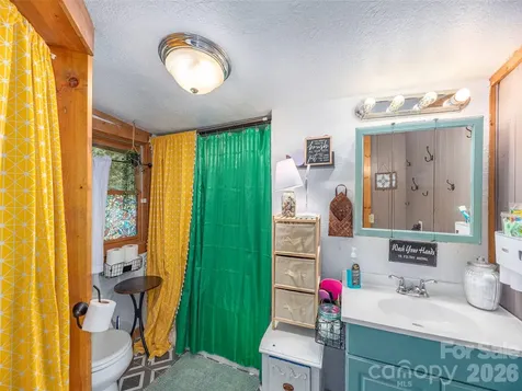 337 Hamer Avenue Waynesville NC 28786