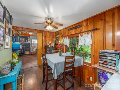 337 Hamer Avenue Waynesville NC 28786