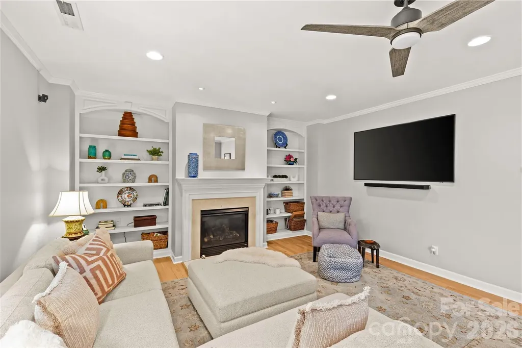 3207 Lakehurst Crossing Matthews NC 28104