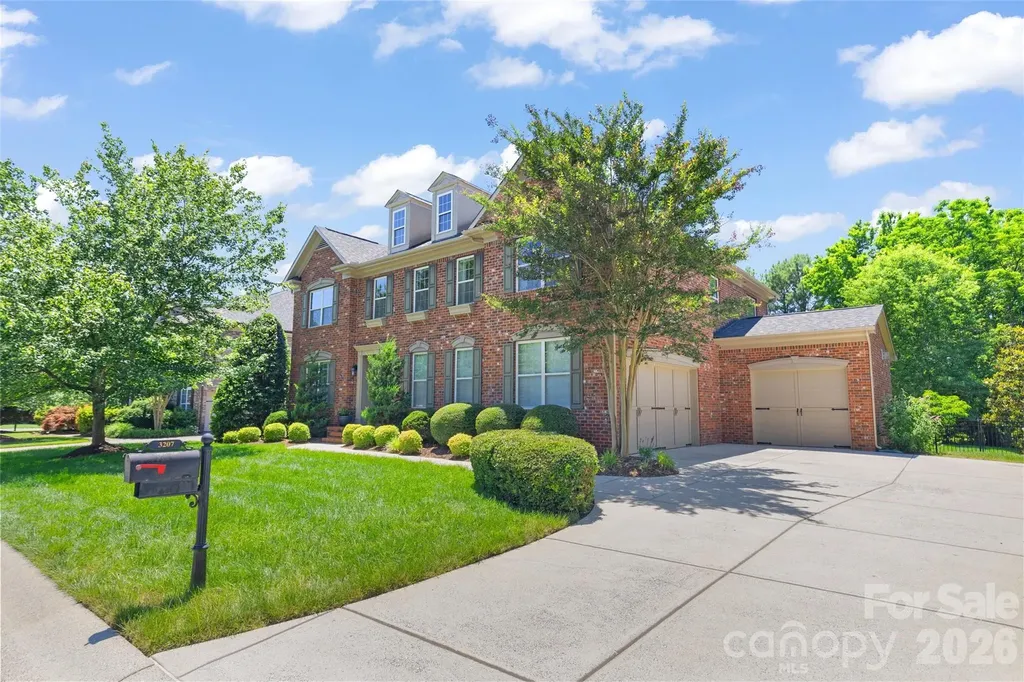 3207 Lakehurst Crossing Matthews NC 28104