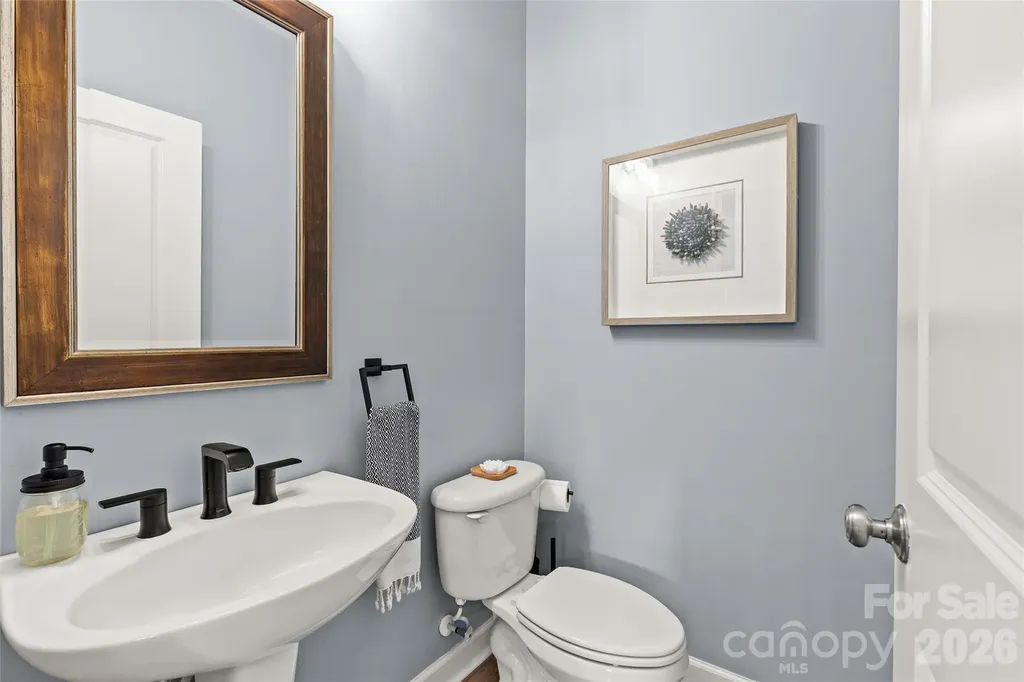 3207 Lakehurst Crossing Matthews NC 28104