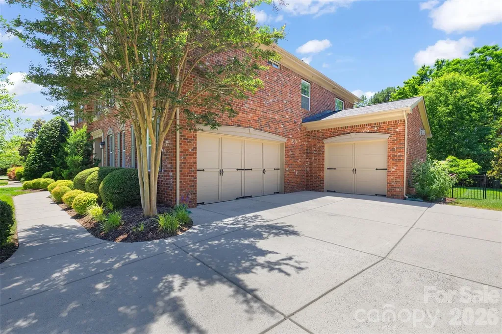 3207 Lakehurst Crossing Matthews NC 28104