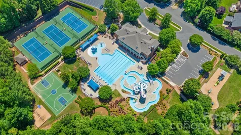 3207 Lakehurst Crossing Matthews NC 28104