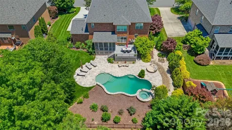 3207 Lakehurst Crossing Matthews NC 28104