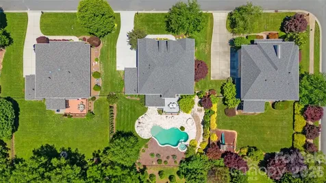 3207 Lakehurst Crossing Matthews NC 28104