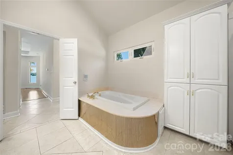 5100 Lake Wylie Road Lake Wylie SC 29710