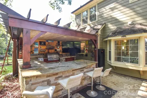 135 Southhaven Drive Mooresville NC 28117