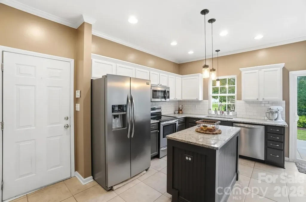 117 Heathrow Lane Statesville NC 28677