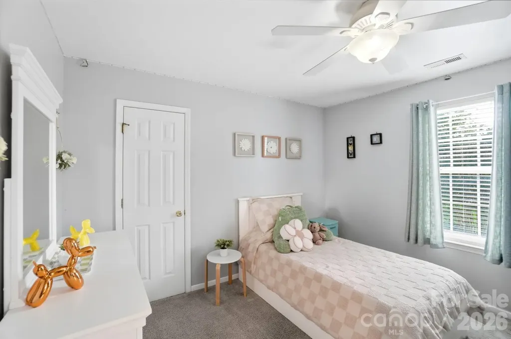 117 Heathrow Lane Statesville NC 28677