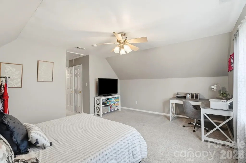 117 Heathrow Lane Statesville NC 28677