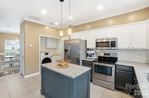 117 Heathrow Lane Statesville NC 28677