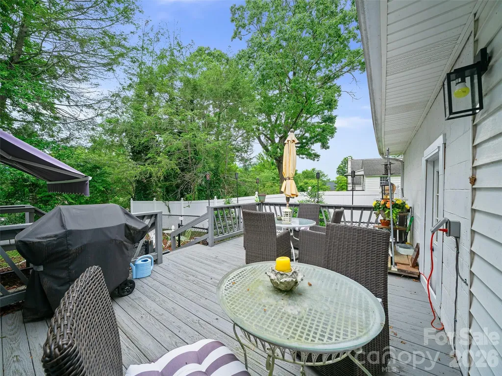 44 Hemlock Avenue Spruce Pine NC 28777