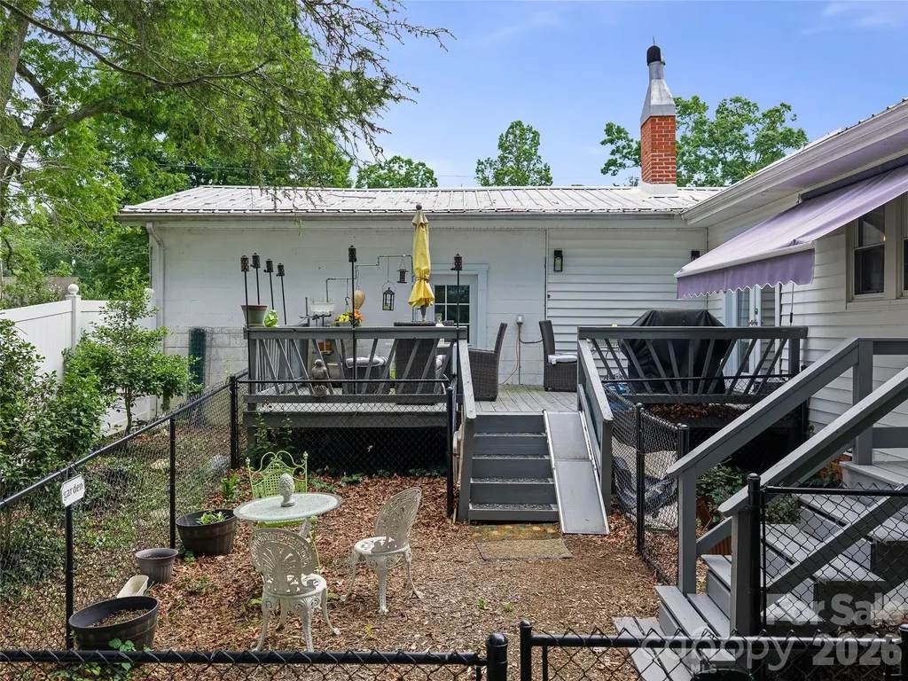 44 Hemlock Avenue Spruce Pine NC 28777