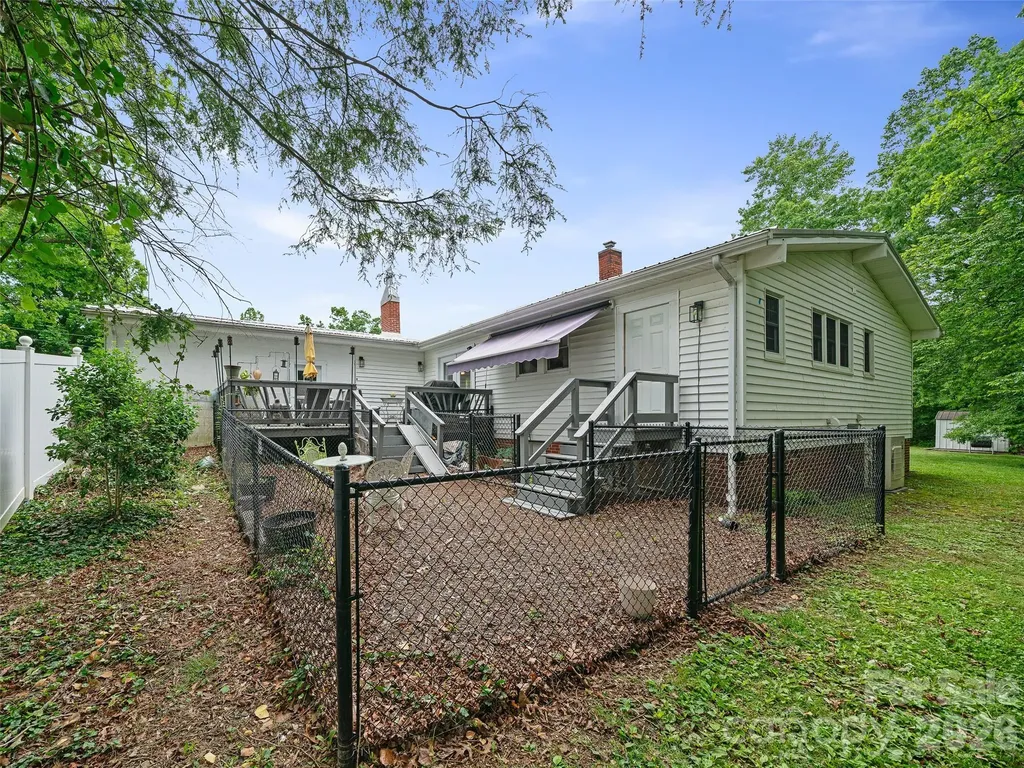 44 Hemlock Avenue Spruce Pine NC 28777