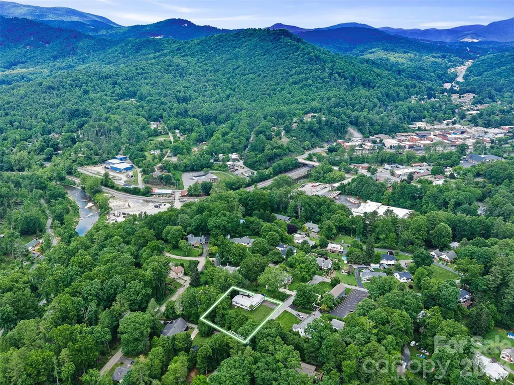 44 Hemlock Avenue Spruce Pine NC 28777
