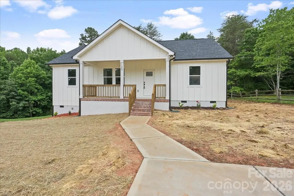 120 Whistling Pines Drive Statesville NC 28677
