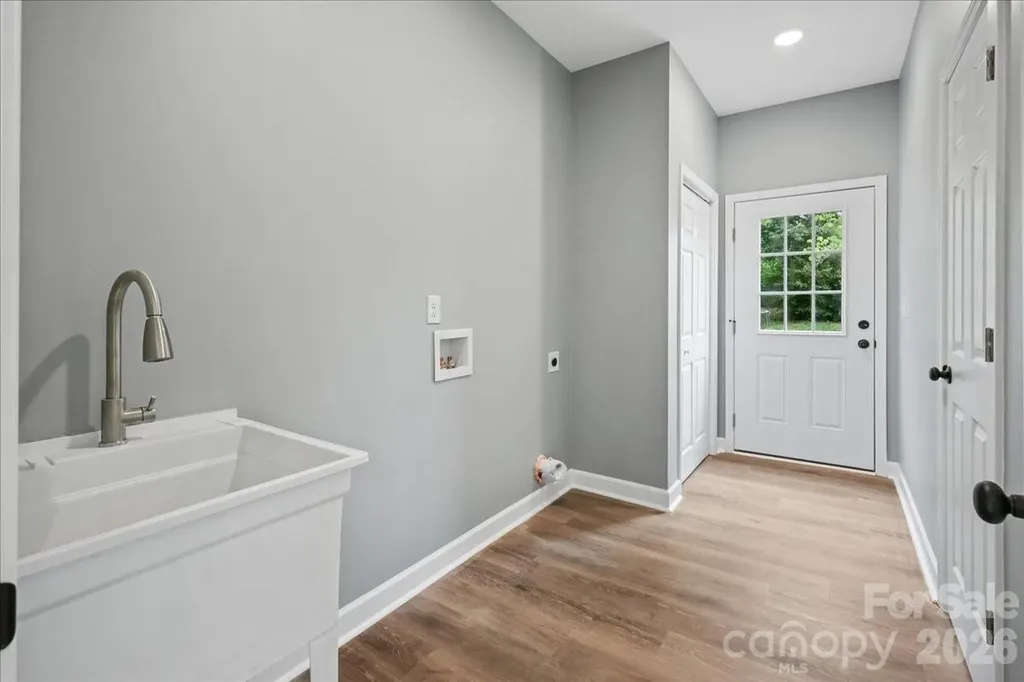 120 Whistling Pines Drive Statesville NC 28677