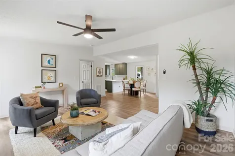 2918 Wild Duck Court Charlotte NC 28262
